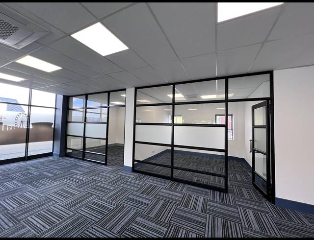 135M² OFFICE TO LET IN DE BRON